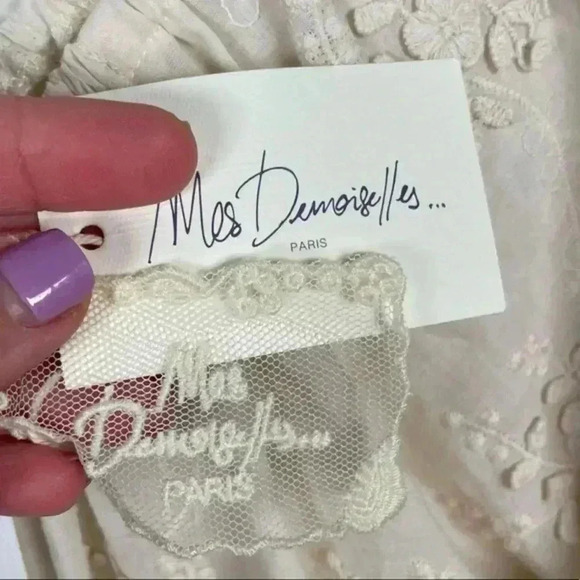 Mes Demoiselles Ivory Floral Embroidered Poplin Top - Picture 11 of 11